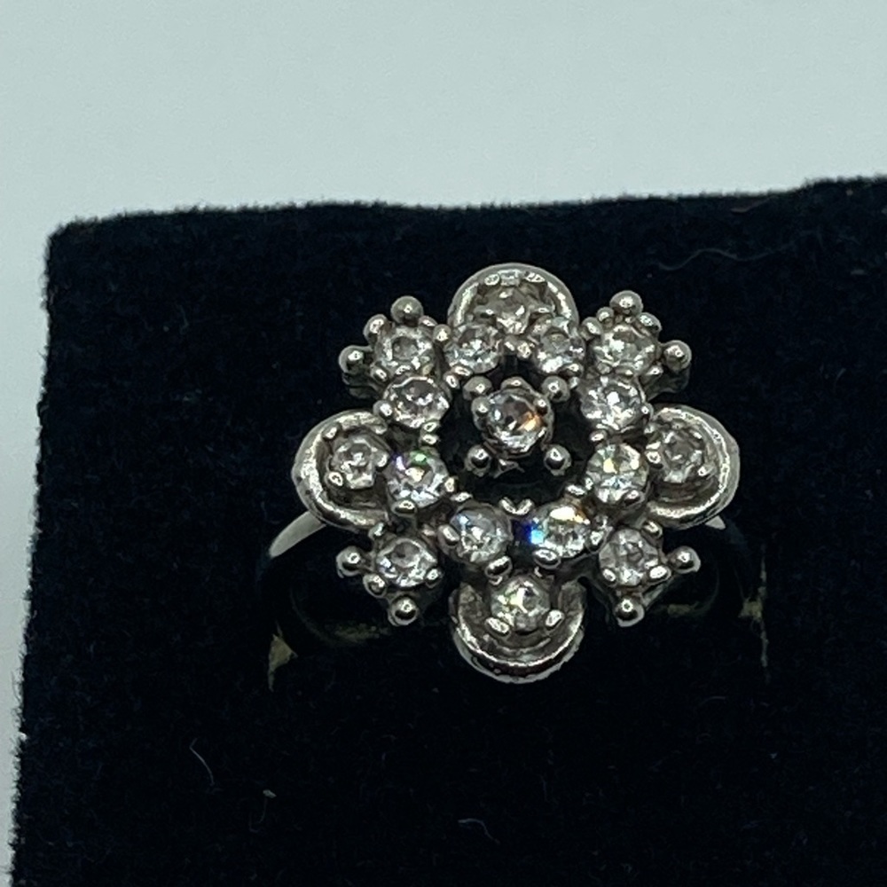 Vtg Silver Tone Rhinestone Floral Flower Cocktail Ring Sz 6.5 - Picture 10 of 14
